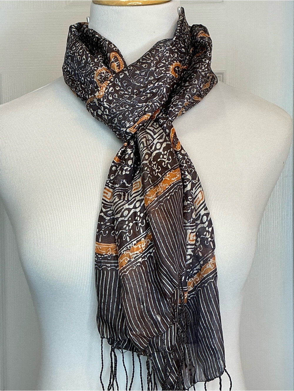 2049 - 100% Silk Lightweight Brown and Orange Floral Scarf - Picture 3 of 4